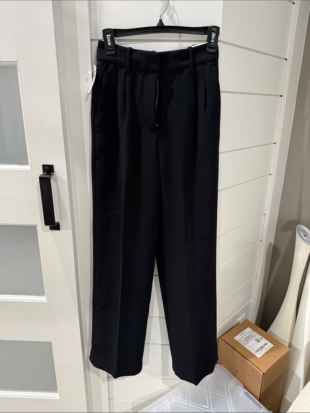 Effortless Aritzia Black Pants